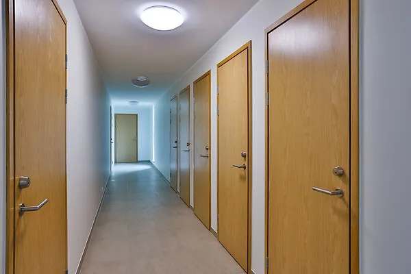 hallway_entrance
