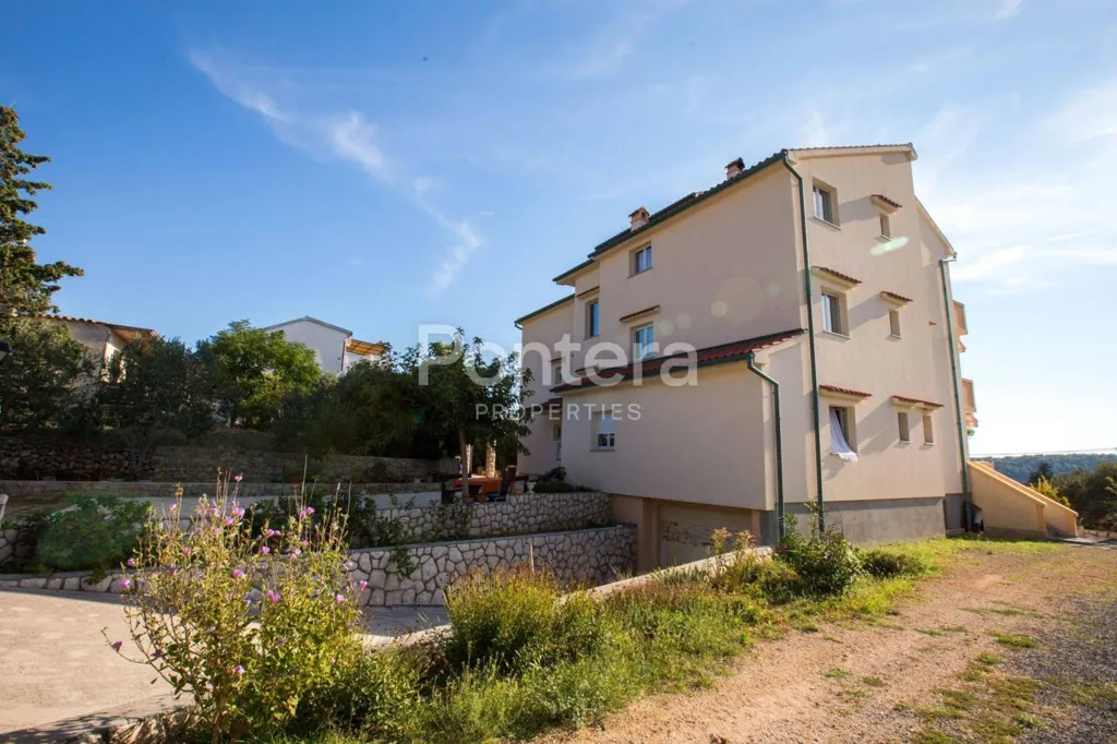 Välivaade - Large Apartment House with Private Garden in Rab