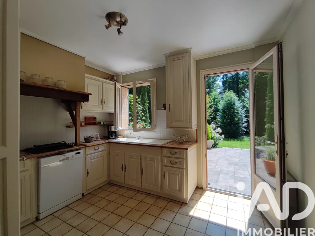 Cucina - Family House with Garden in Evecquemont
