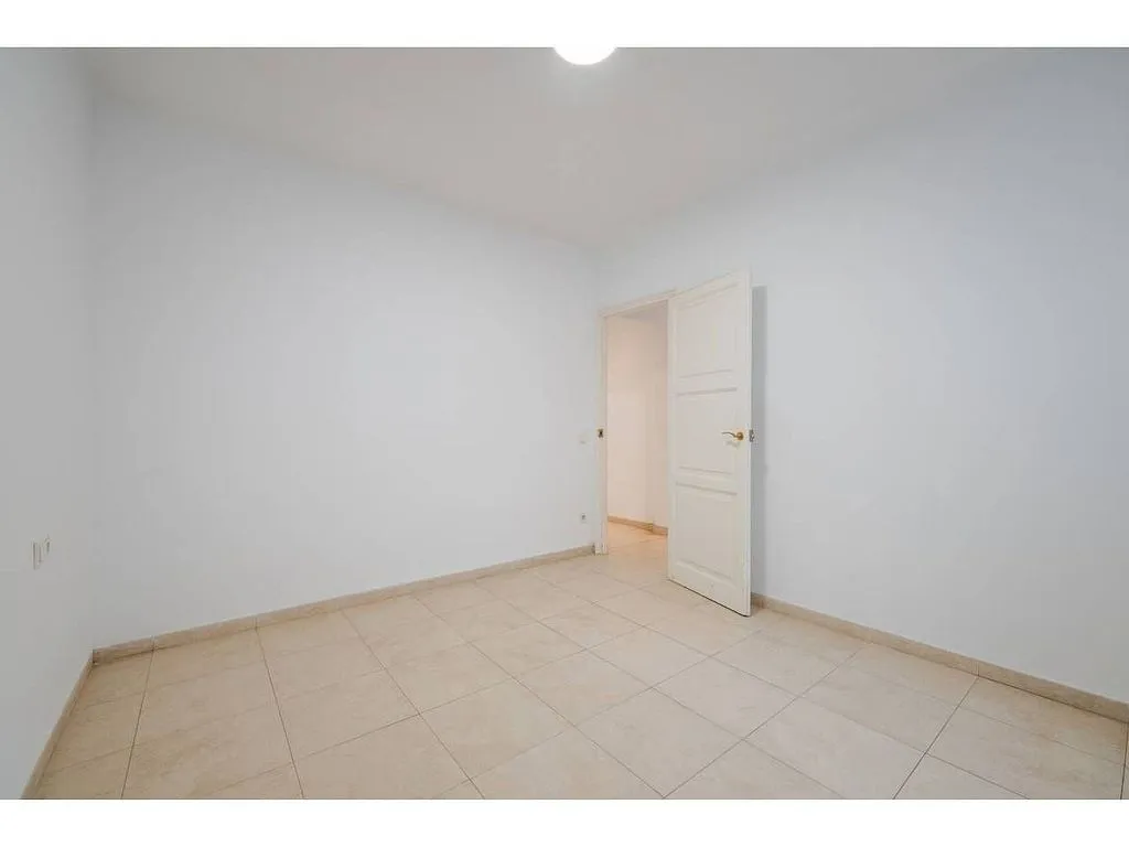 Toad - Duplex with Balcony in Eixample Sud, Girona