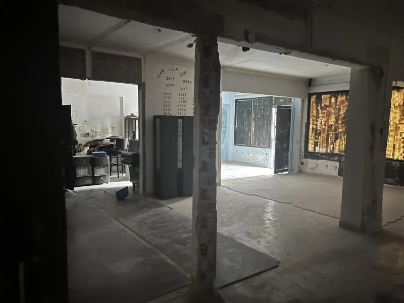 Pièces - Office Space in Central Serres