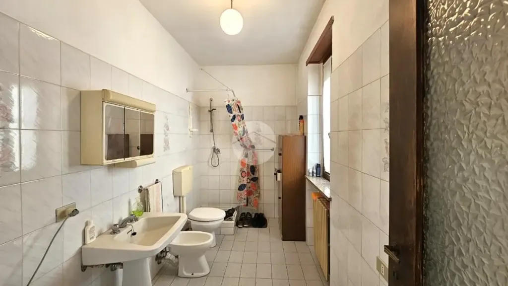 Bagni - Casa indipendente con cortile a Torrazza Piemonte