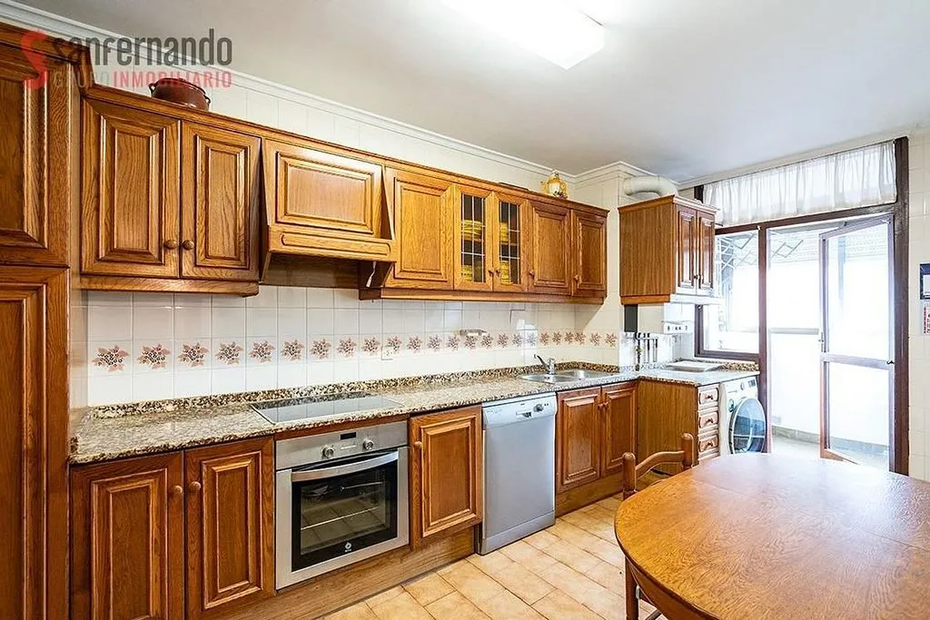 Cuisine - Apartment with Terrace in Gerardo Diego, Santander