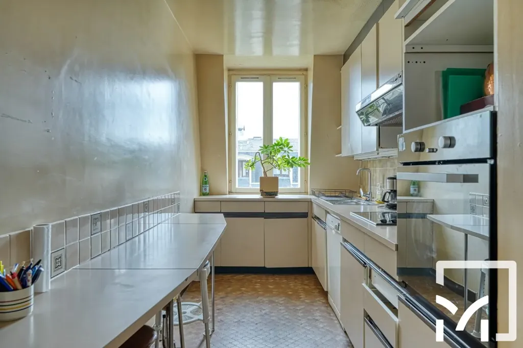 Cuisine - Duplex Luxueux avec Ascenseur à Versailles
