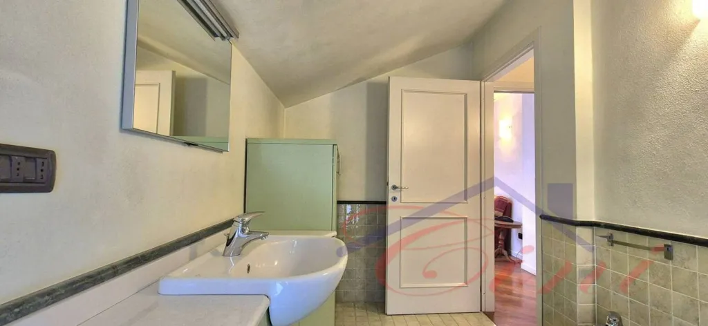 Vannitoad - Modern Apartment with Terraces in Lecco Centre