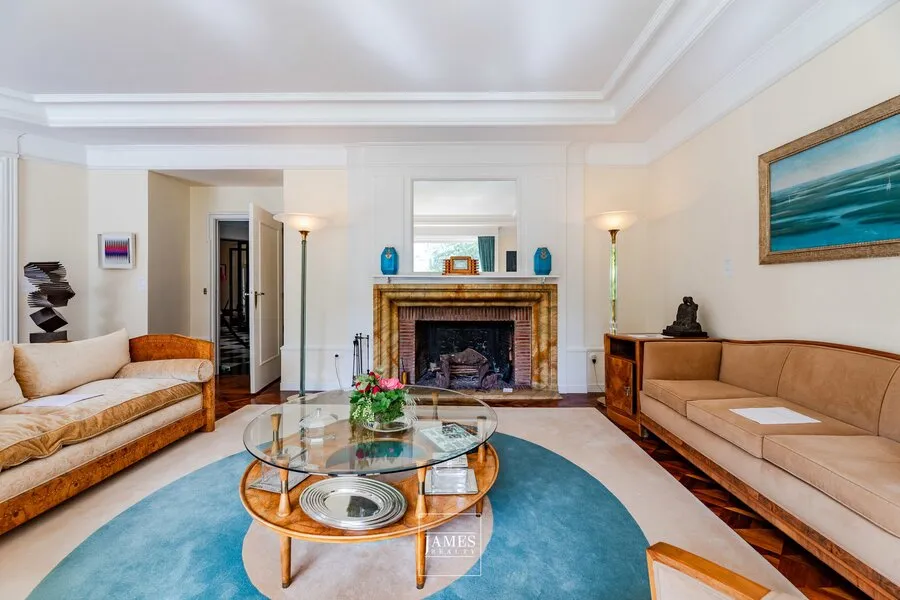 Elutuba - Art Deco Villa in Uccle's Observatoire District