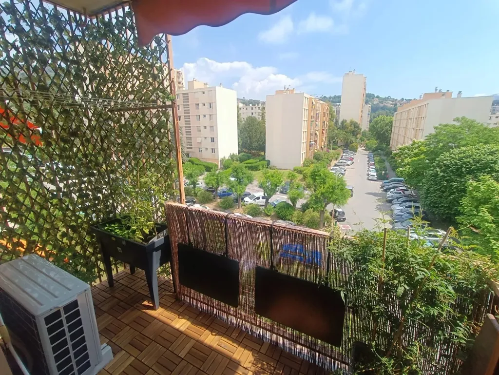 Rõdu - Apartment with Balcony in Nice, Le Ray