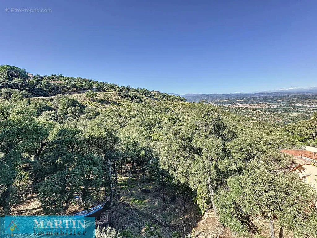 Aed - Villa with Garden View in Le Boulou