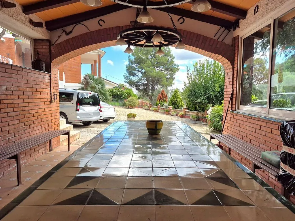 Terrass - Chalet with Pool and Terrace in Cervelló
