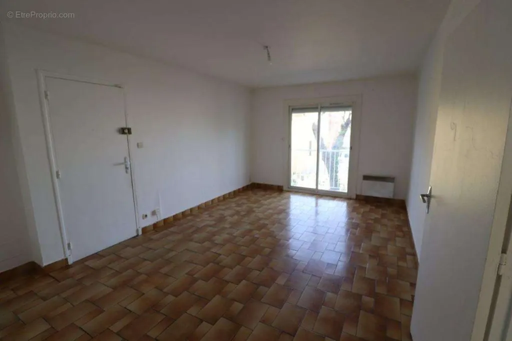 Toad - T3 Apartment with Garden View in Perpignan