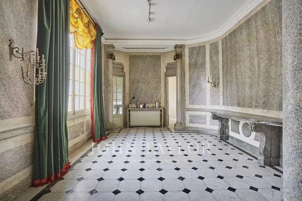 Entrée - Appartement Luxueux avec Jardin Privé à La Muette
