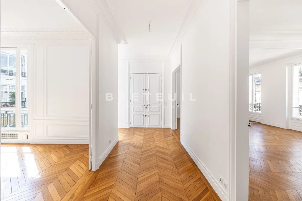 Séjour - Appartement 5 pièces à Paris 16ème