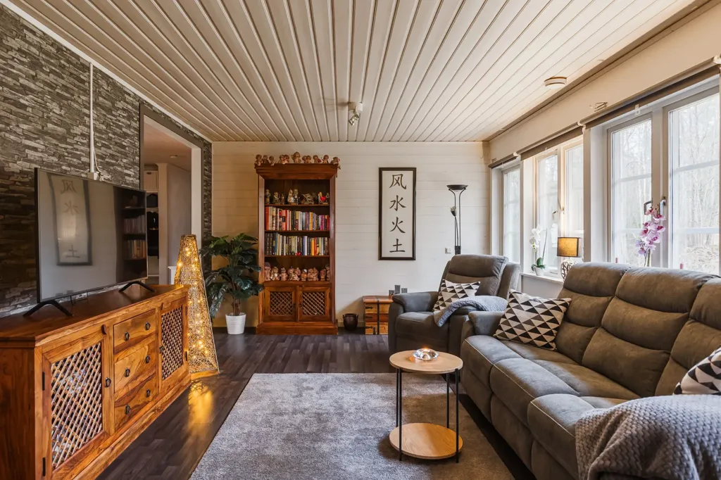Séjour - One-Storey Villa with Garden in Valö