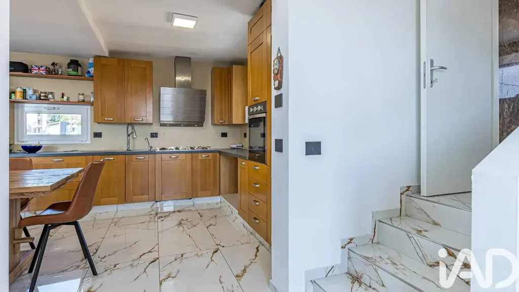Cuisine - Luxury Penthouse with Terraces in Cantù
