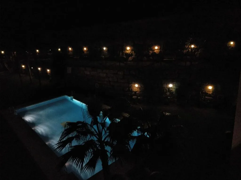 Bassein - Twin-bedroom Apartment with Pool in Los Pacos