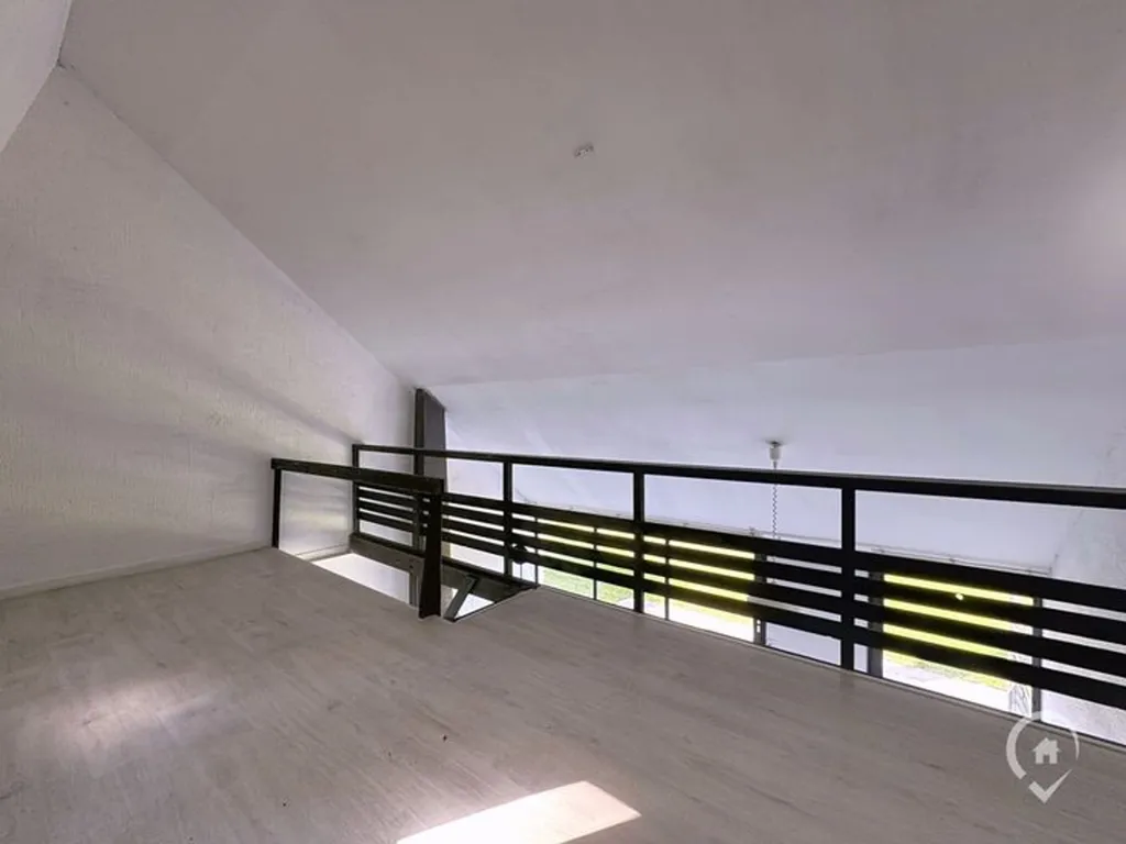 Pièces - Bungalow avec Terrasse à Hastière