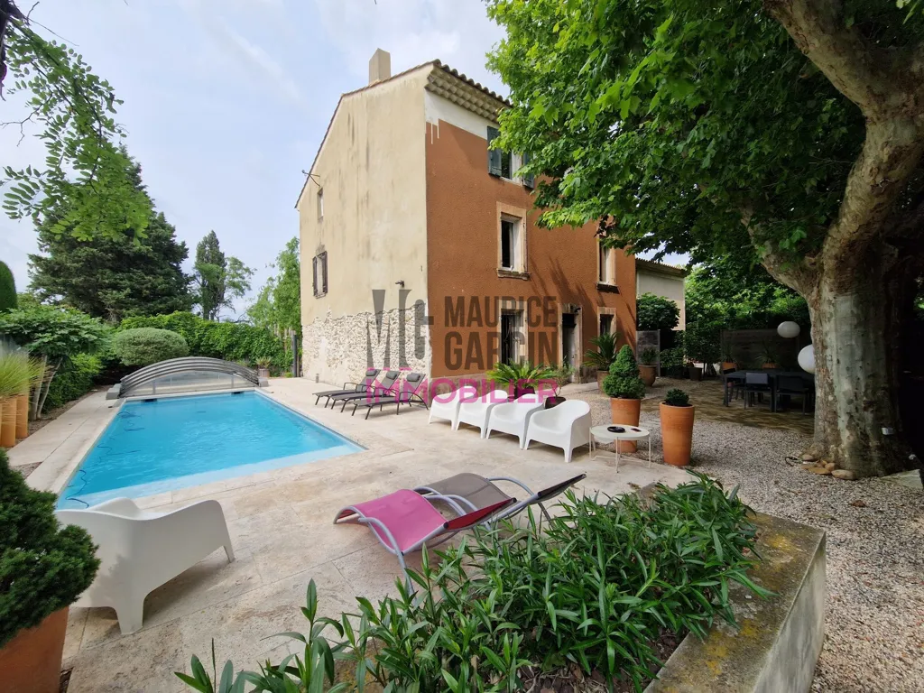 Bassein - Luxury House with Pool in Caumont-sur-Durance