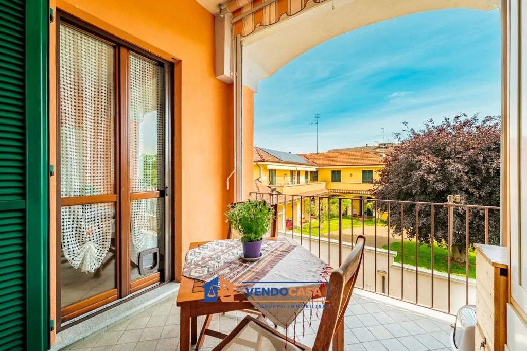 Rõdu - Apartment with Balcony and Box in Fossano
