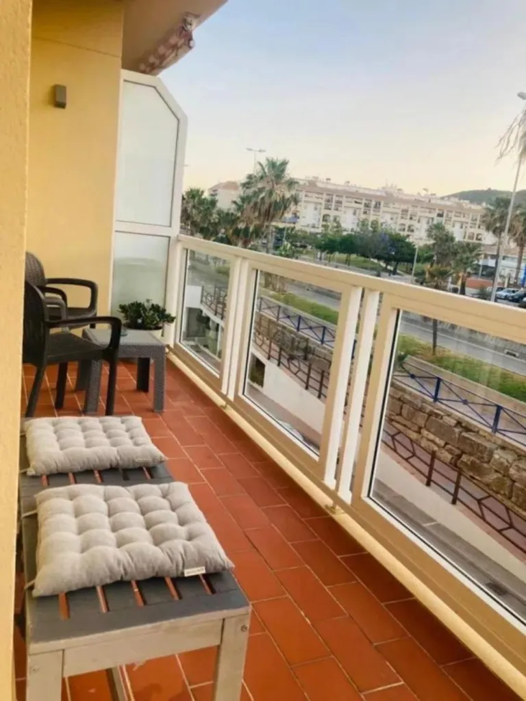Balcone - Beachside Apartment with Terrace in Manilva