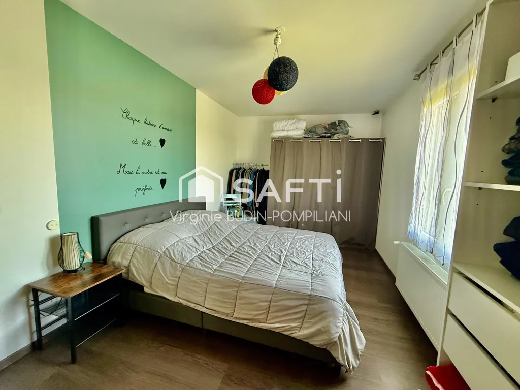 Chambres - Maison de Plain-Pied avec Vue Dégagée à Pierrepont