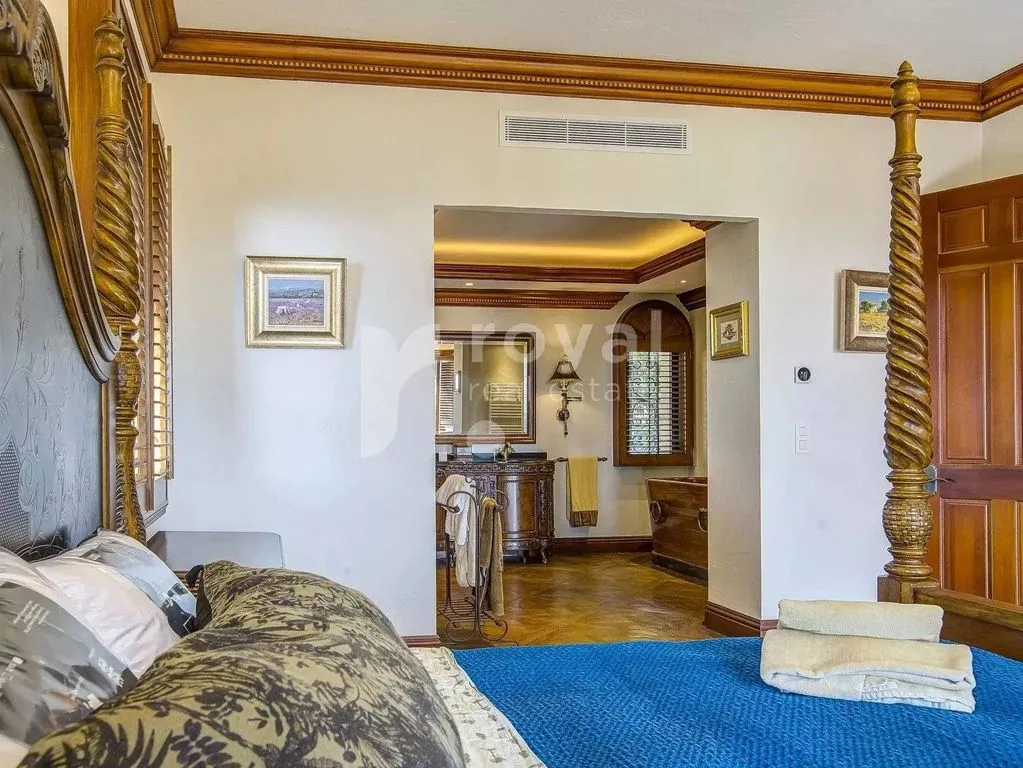 Chambres - Villa Luxueuse avec Piscine à Mougins
