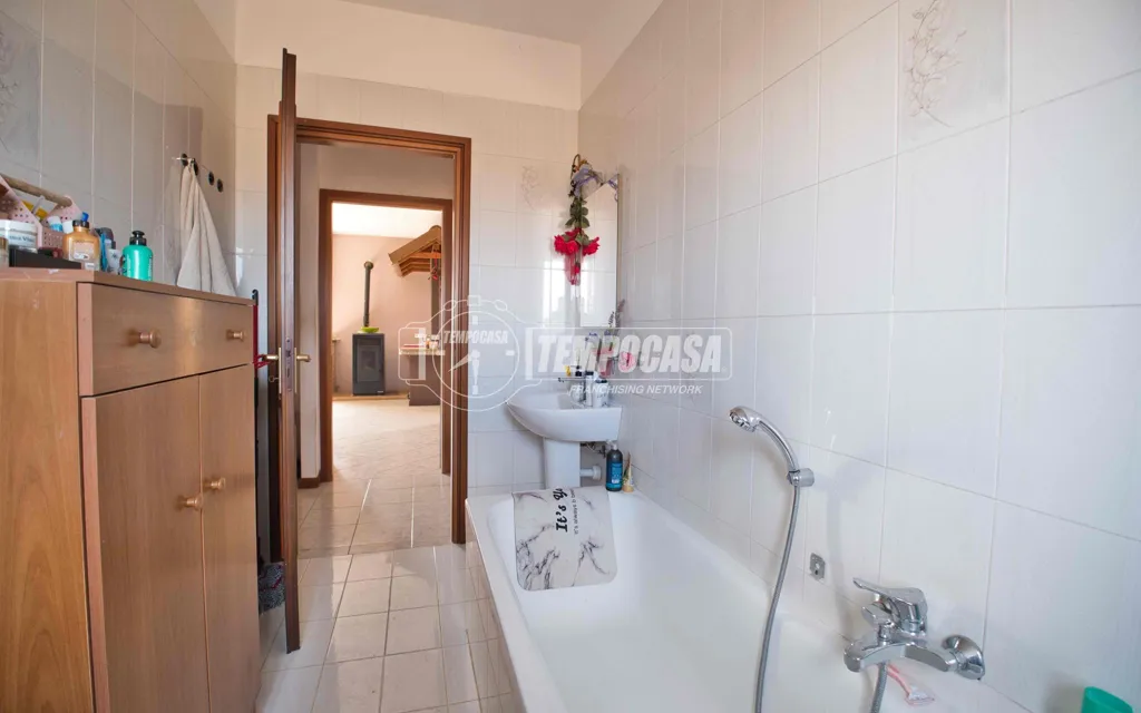 Bagni - Villa a schiera con giardino e mansarda a Tornaco
