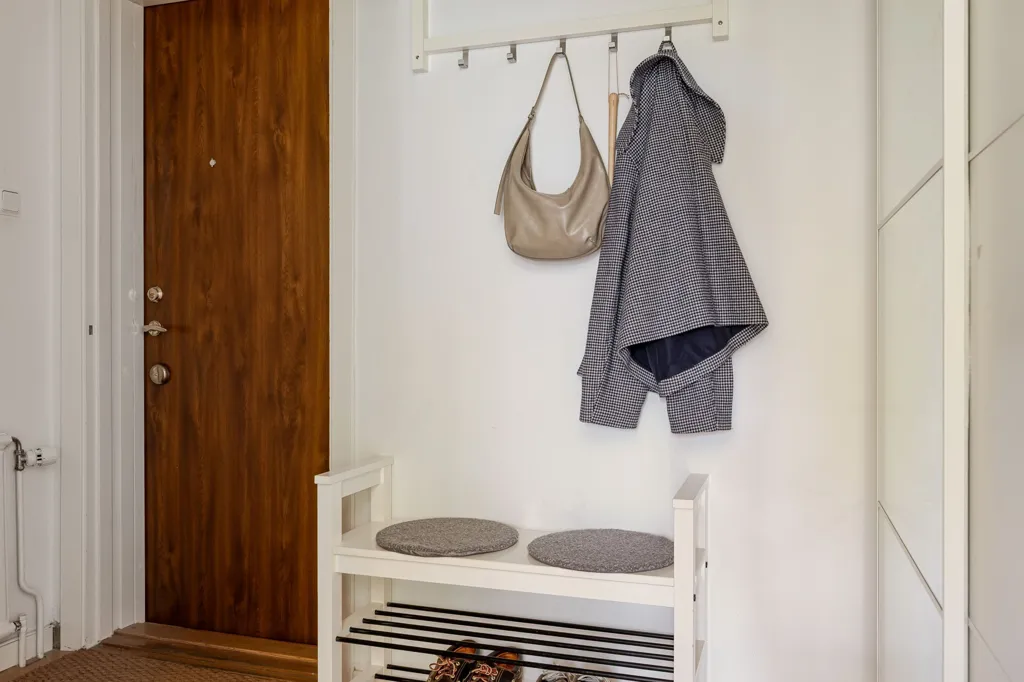 Esik - Efficient Flat Near University in Linköping