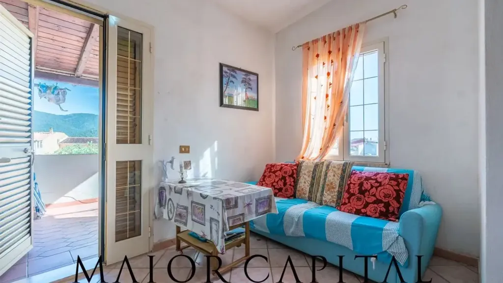Magamistoad - Two-Level Apartment with Terraces in Torpé