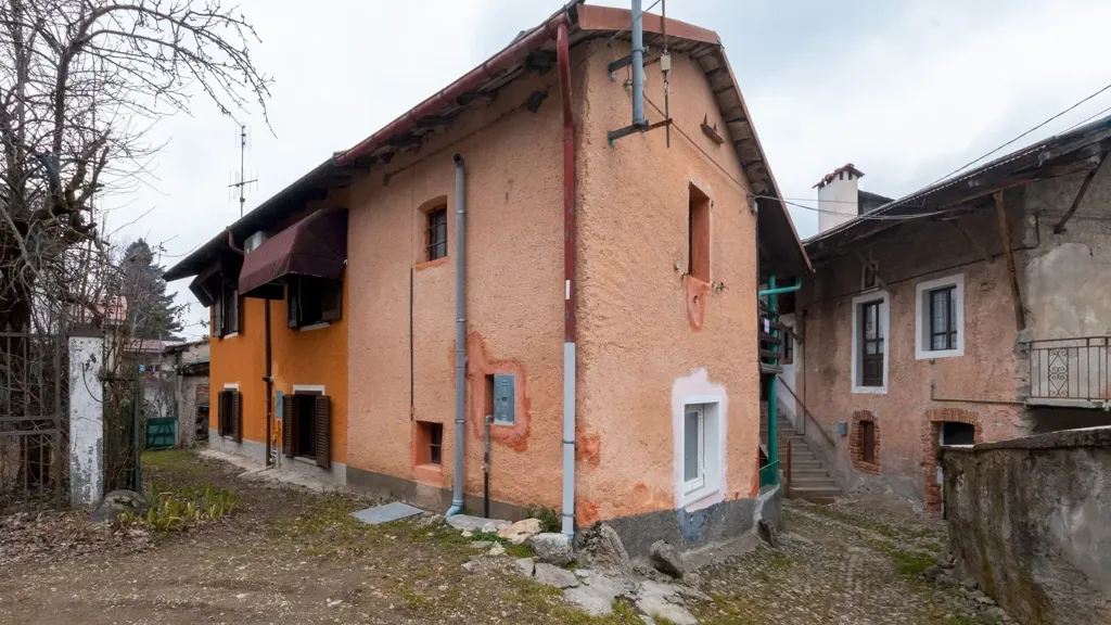 Välivaade - Stone-Walled House with Terrace in Festiona