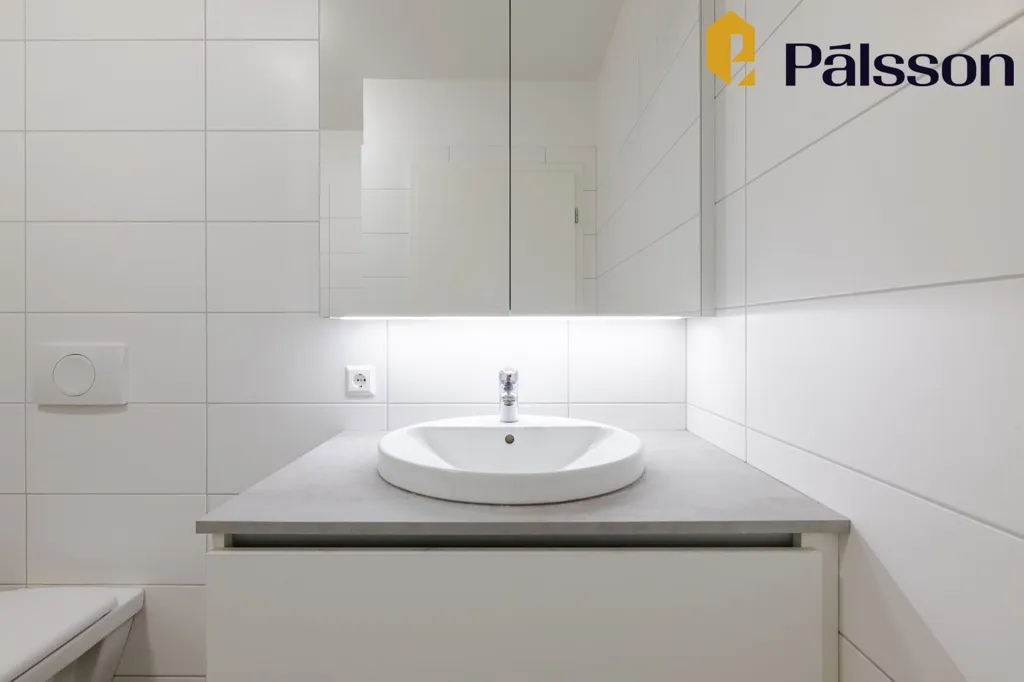 Bagni - 4-Bed Apartment with Balcony in Vogar