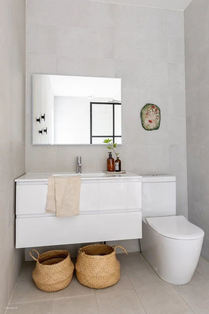 Salles de bain - Modern Detached House with Garden in Kerkkoo