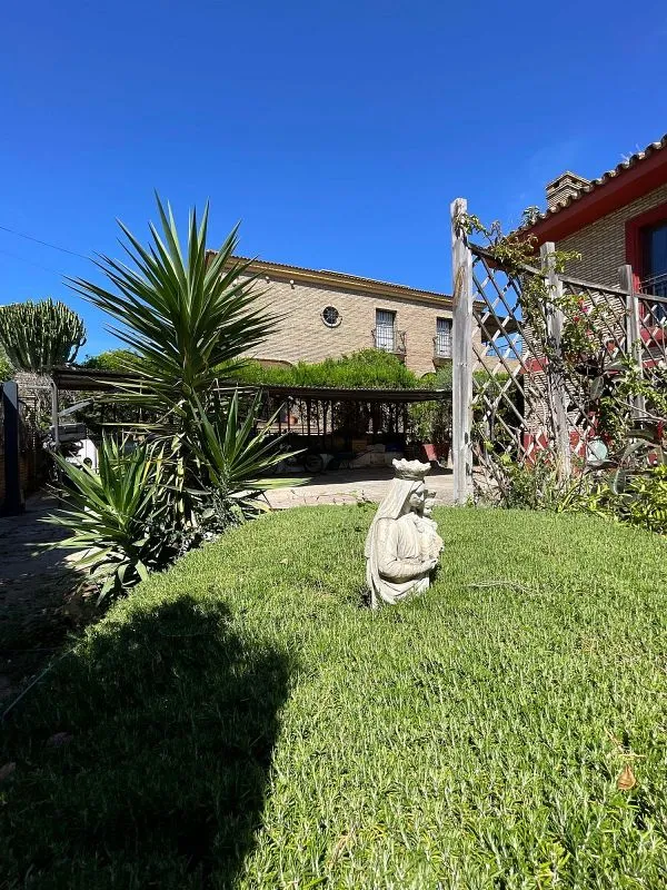 Garden - Chalet with Pool and Terrace in Montequinto