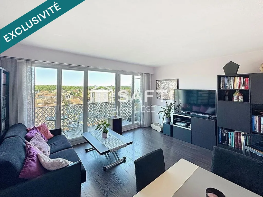 Soggiorno - Bright City Centre Flat with Balcony in Achères