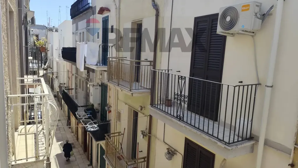 Balcon - Independent House with Terrace in Mola di Bari