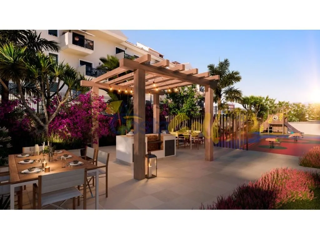 Luxury Flat with Pool in Estepona