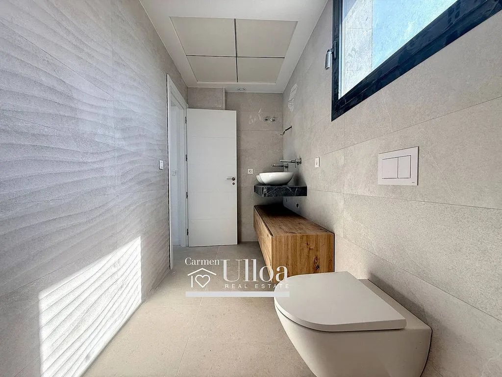 Vannitoad - New Chalet with Pool near La Font Beach