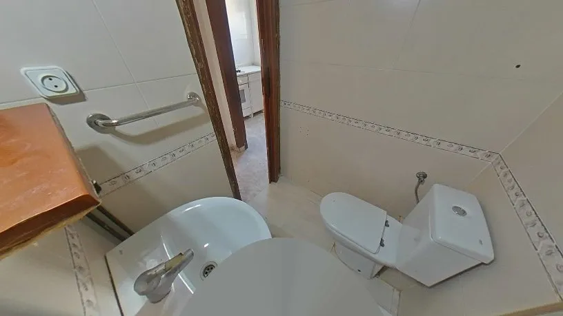 Vannitoad - Functional Flat with Tour in Barcelona