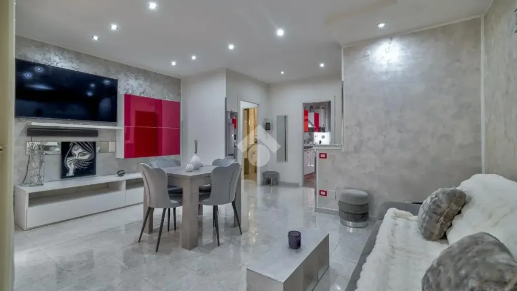 Séjour - Rear-Facing Apartment with Balcony in Civitavecchia