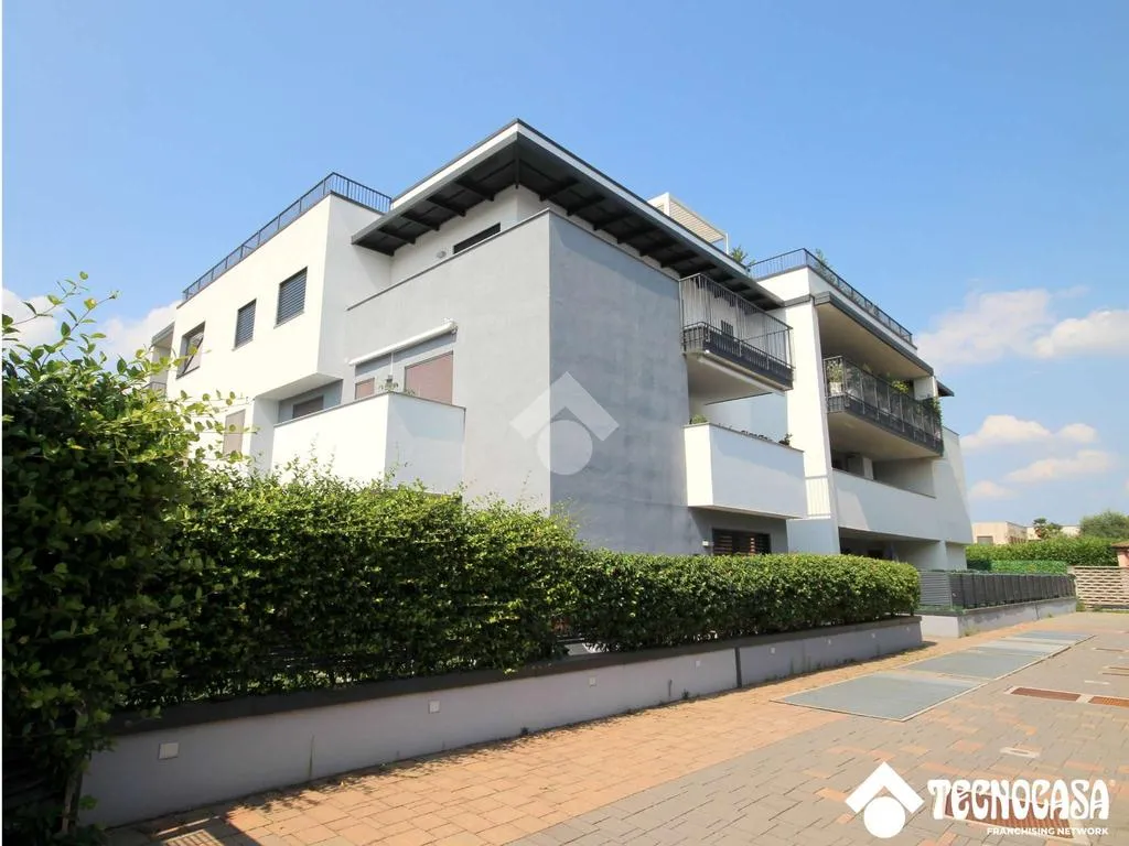 Välivaade - Modern Triplex with Terrace in Cornaredo