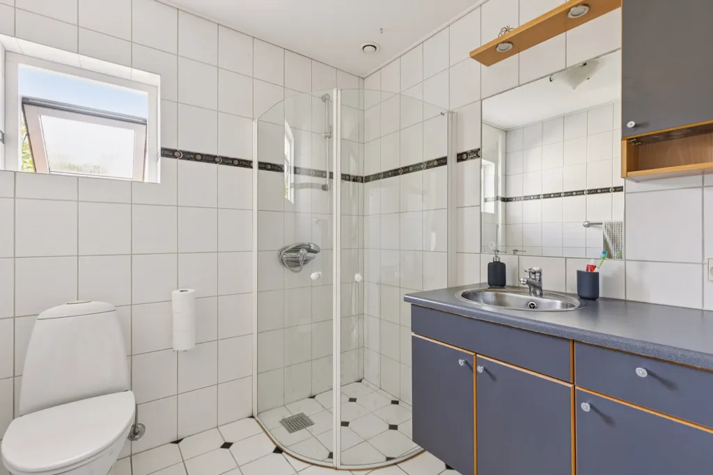 Salles de bain - Villa with Garden in Fensmark, Holmegaard
