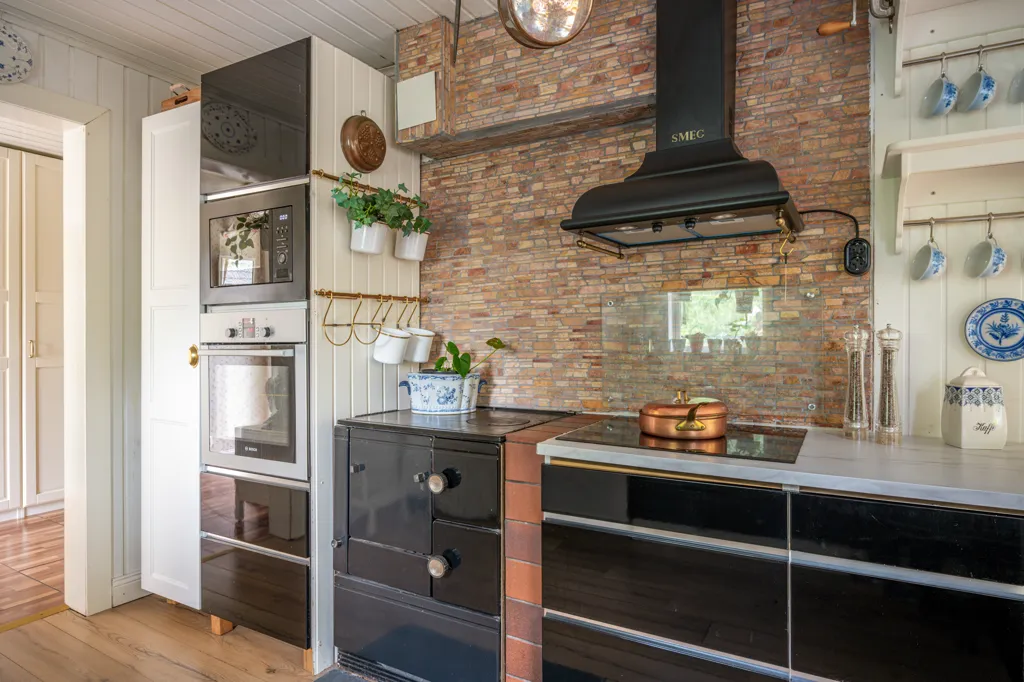 Cuisine - Spacious Villa with Garden in Grödby