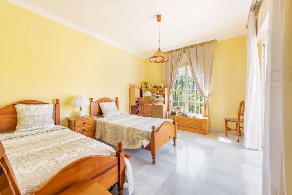 Magamistoad - Chalet with Pool in Marbella's Old Town