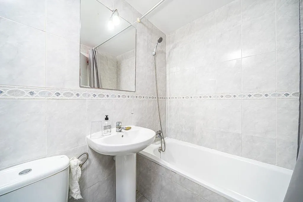 Salles de bain - Apartment with Balcony in Son Forteza