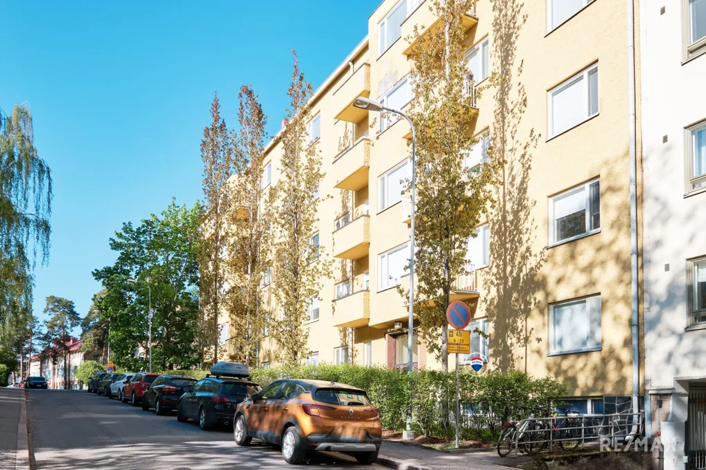 Välivaade - Modern Flat with Garden Access in Munkkiniemi