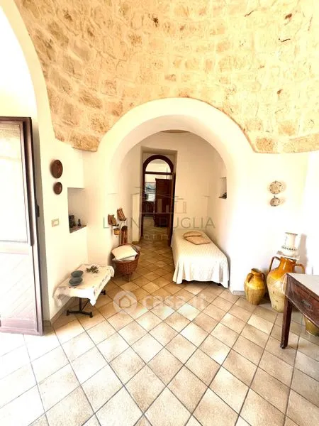 Esik - Villa with Trulli near Ostuni