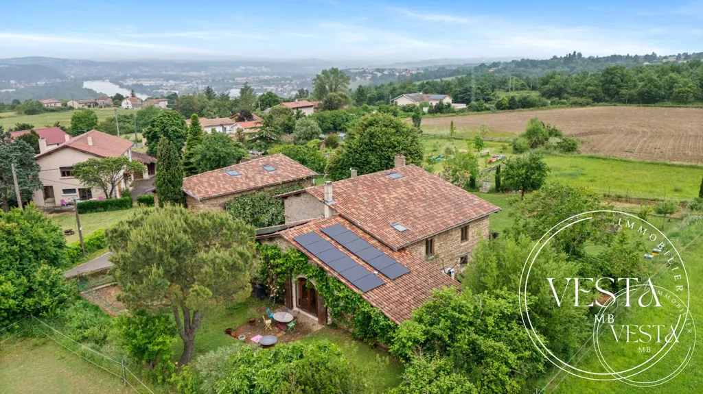 Vue aérienne - Maison Familiale avec Piscine à Seyssuel