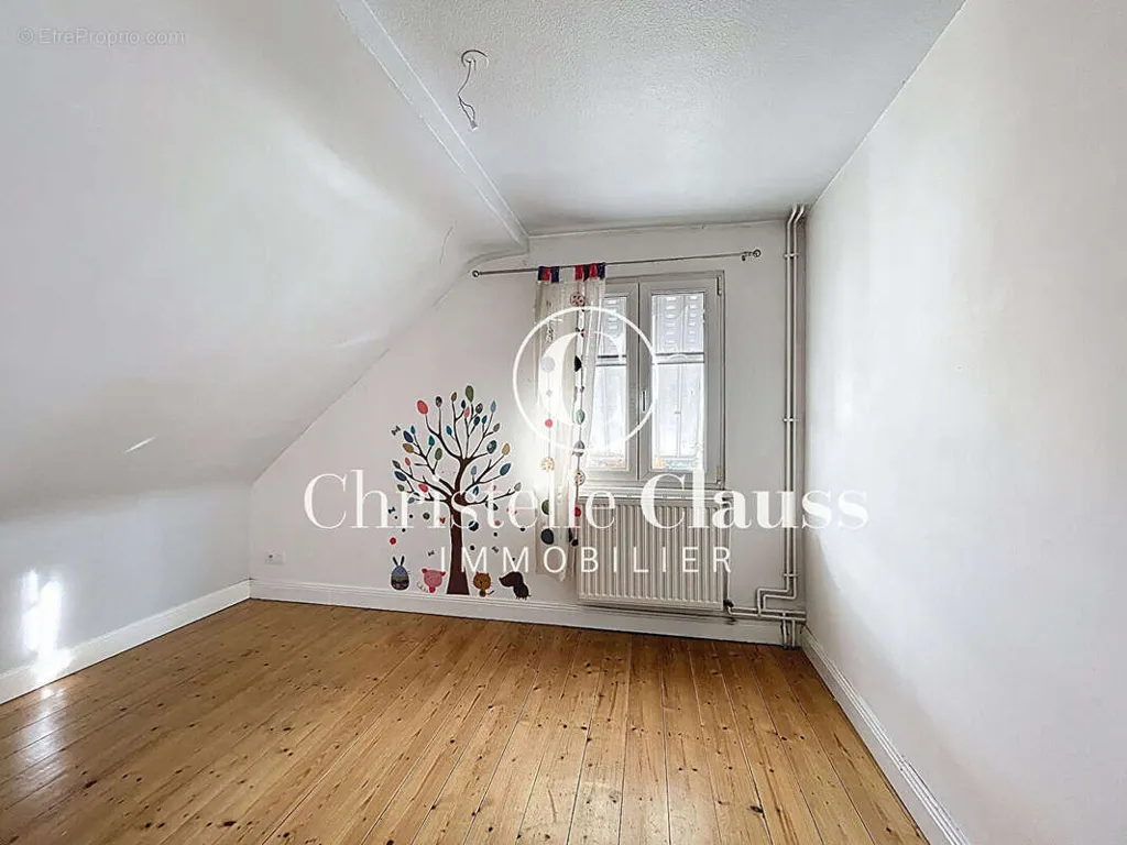 Pièces - Duplex 5 Pièces avec Garage à Bischheim