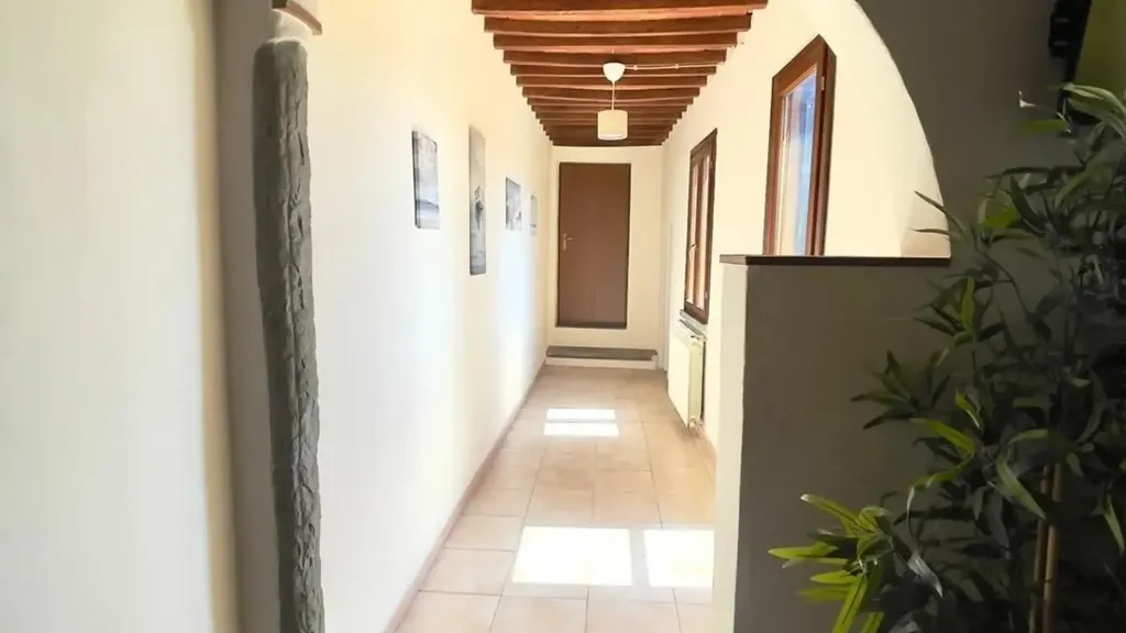 Entrée - Triplex with Terrace in Fucecchio Historic Centre