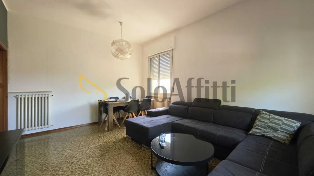 Soggiorno - Spacious Apartment with Balcony in Forlì