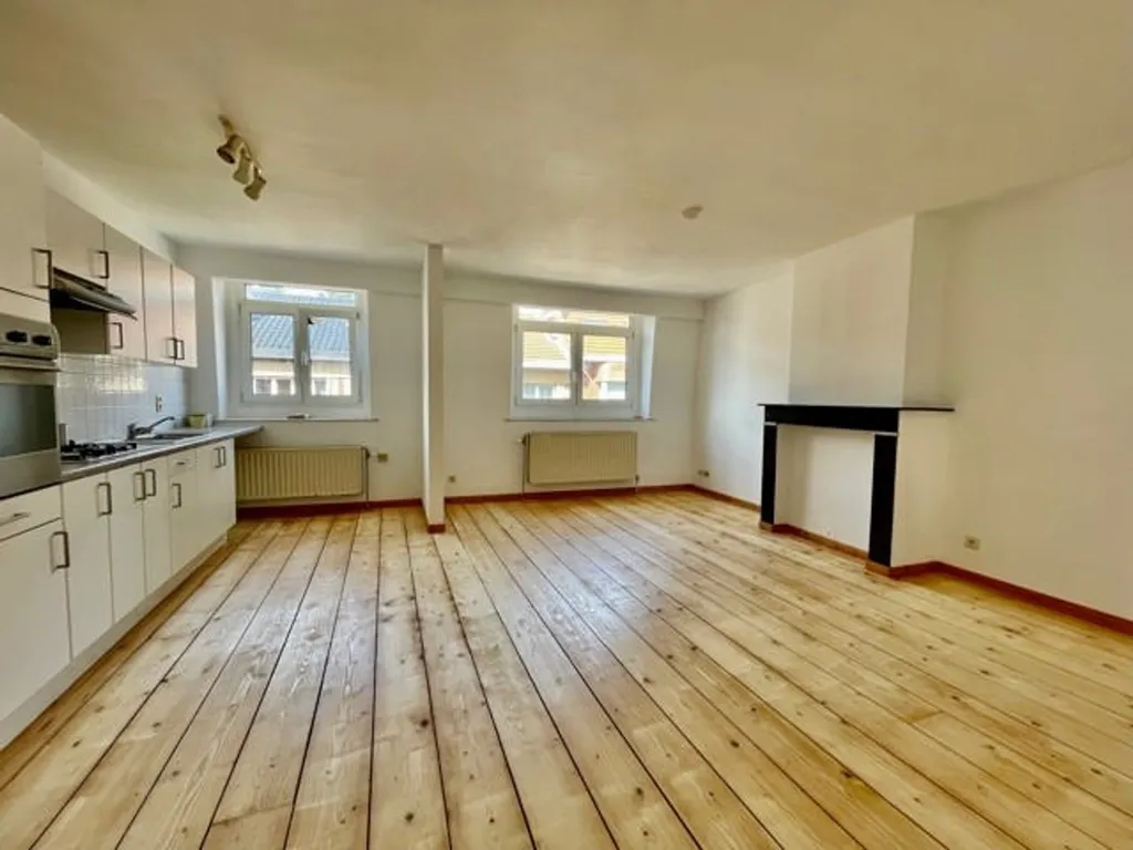 Kitchen - Duplex in Characterful House, Ixelles